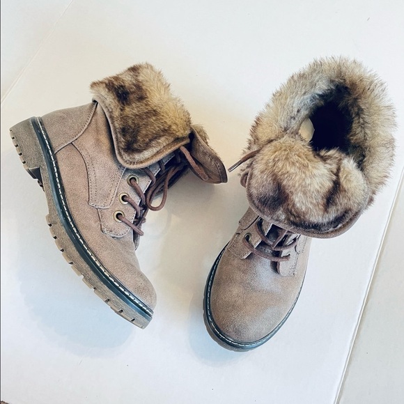 Mossimo Supply Co. Shoes - 𝅺mossimo Supply Co Faux Fur Lace Up Moto Boots in Taupe